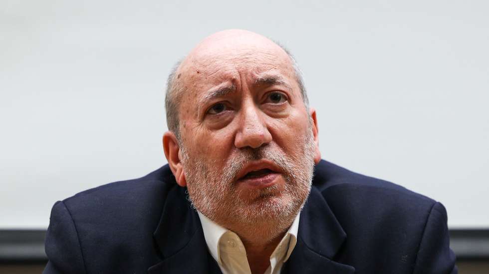 O candidato presidencial António Filipe durante a sessão “À conversa com António Filipe”, promovida pelo Técnico Debate Club, no Instituto Superior Técnico, em Lisboa, 9 de dezembro de 2025. DIOGO FARIA REIS/LUSA