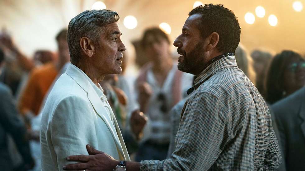 "Jay Kelly" garantiu nomeações aos Globos de Ouro para Clooney e também para Adam Sandler, que faz do seu abnegado agente. E acaba por não ser estranho que um filme sobre atores acabe, essencialmente, como um veículo para esses mesmos atores