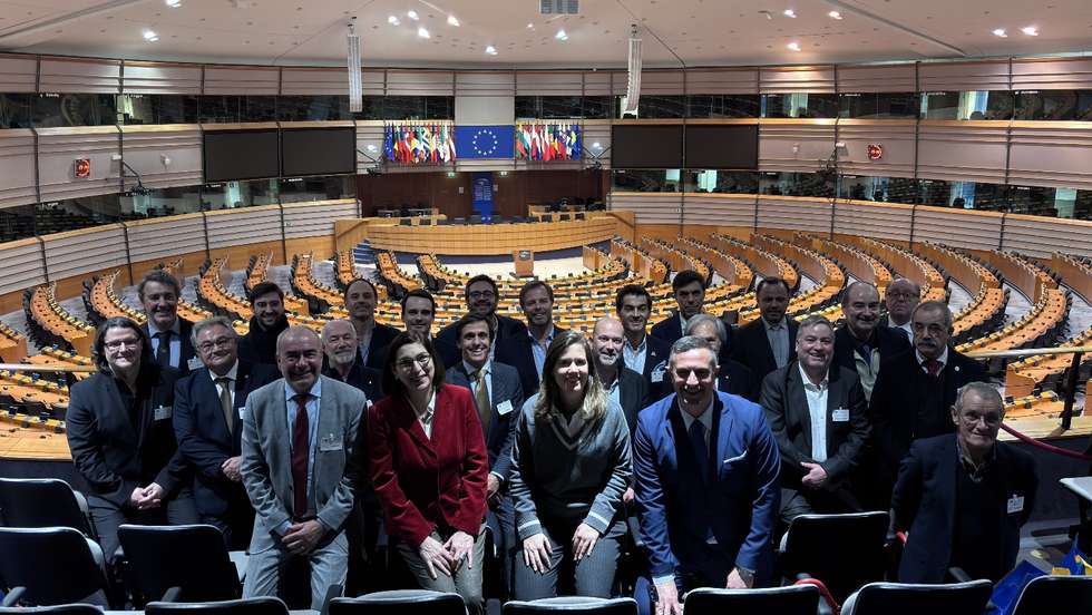 Delegação da Confederação do Desporto de Portugal foi recebida por Lídia Pereira e Ana Catarina Mendes no Parlamento Europeu depois da reunião com a Representação Permanente de Portugal na União Europeia