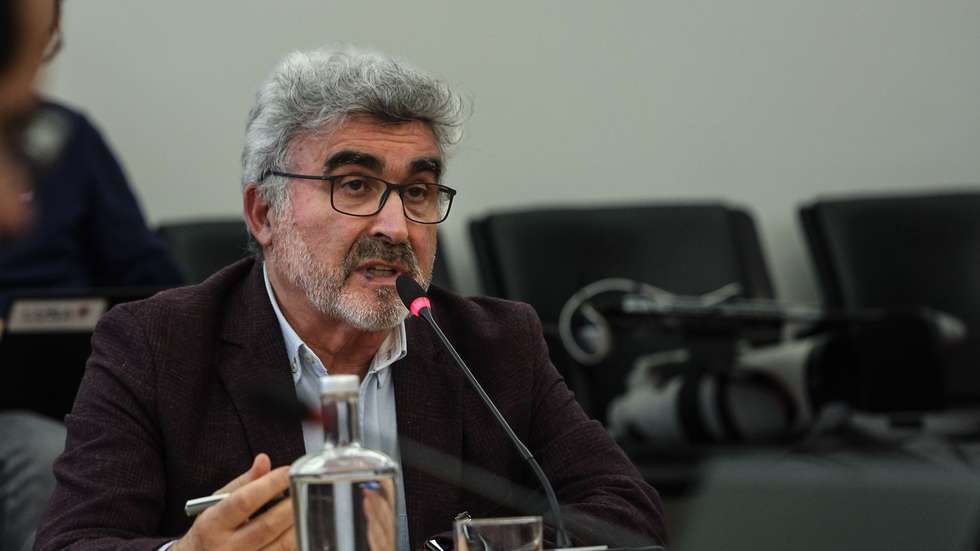 O ex-assessor da Presidência da República para a área da saúde, Mário Pinto, fala perante a Comissão Parlamentar de Inquérito - Gémeas Tratadas com o Medicamento Zolgensma, na Assembleia da República em Lisboa, 25 de outubro de 2024. TIAGO PETINGA/LUSA