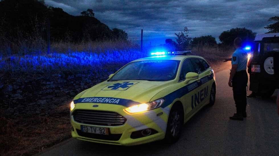 O óbito foi atestado no local pela médica da viatura médica de emergência e reanimação de Caldas da Rainha