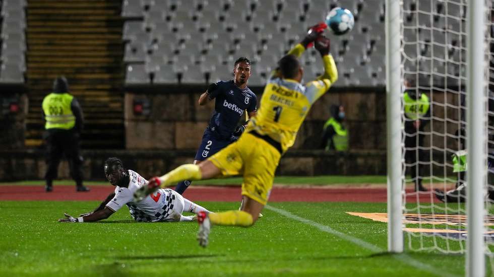 Com contrato até ao final de junho, Rafael Bracali soma 261 jogos no escalão principal e seguia na perseguição ao ex-internacional português Quim