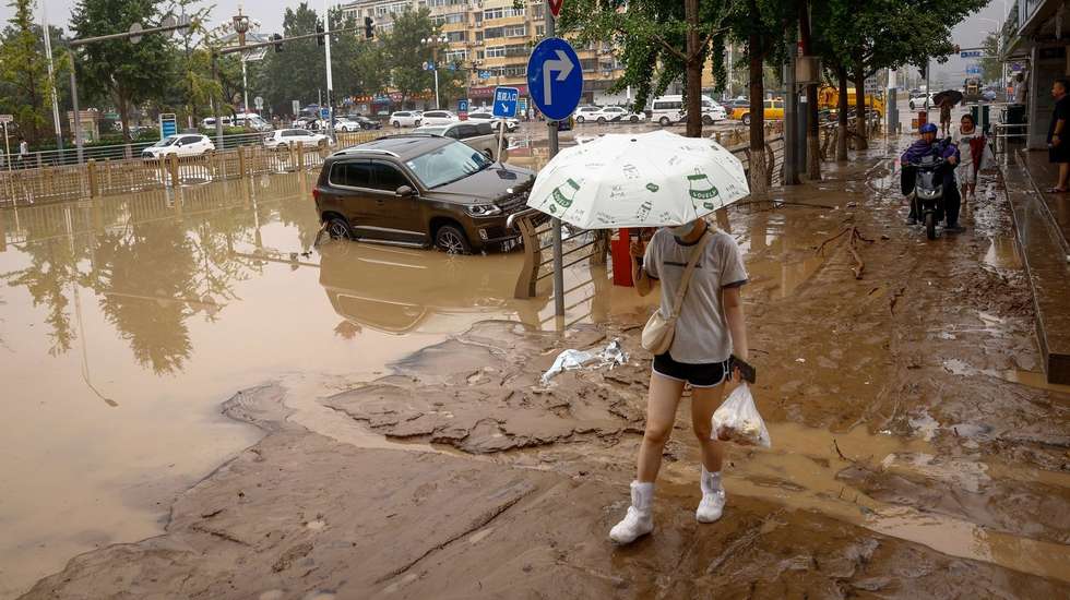 Pequim sobre tempestade - Mark R. Cristino - LUSA.