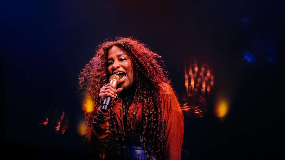 Yvette Marie Stevens, conhecida e inscrita na história como Chaka Khan, a Rainha do Funk no palco do Ageas Cool Jazz, esta quarta-feira à noite