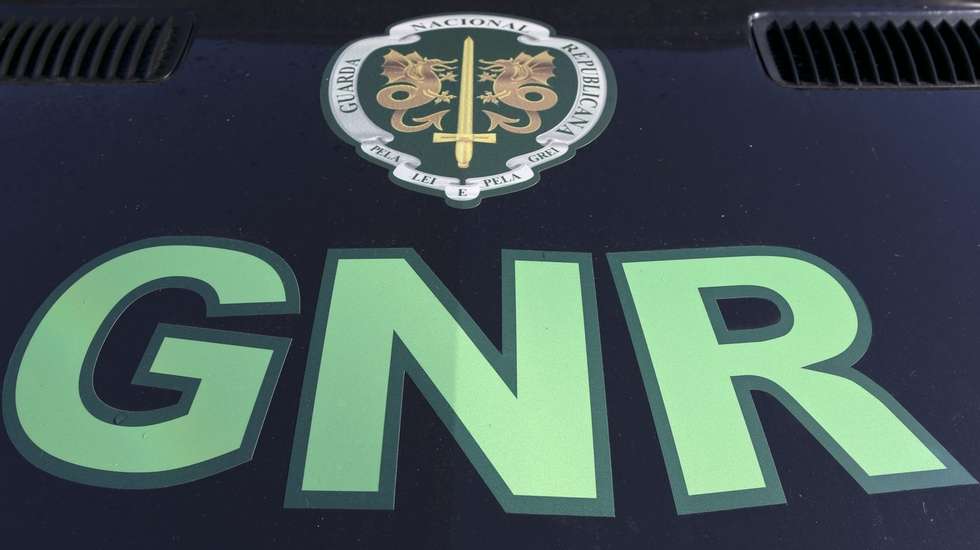 Homem encontrado morto em berma de estrada em Monção