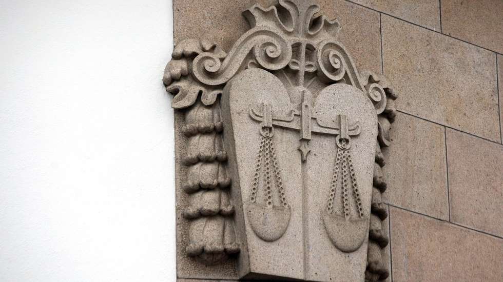 Fachada do Tribunal da Comarca de Évora, no Largo das Portas de Moura, em Évora, 28 de setembro de 2012. NUNO VEIGA / LUSA