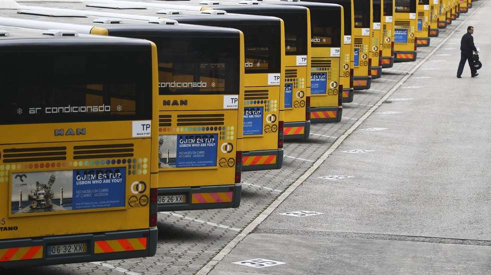 Public bus transports Carris workers during a national public transports strike between 09:30 and 15:30 (LT), at Miraflores Bus Platform, outskirts of Lisbon, Portugal, 07 November 2013. The strike on Carris in the fortnight of fighting that transport and communications workers began on 25 October and ends on 9 November with a national demonstration in Lisbon. MARIO CRUZ / LUSA