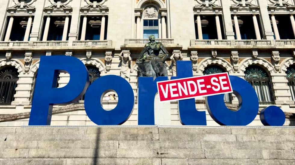 Nos últimos anos, Bordalo II tem feito várias intervenções artísticas referentes a questões da atualidade
