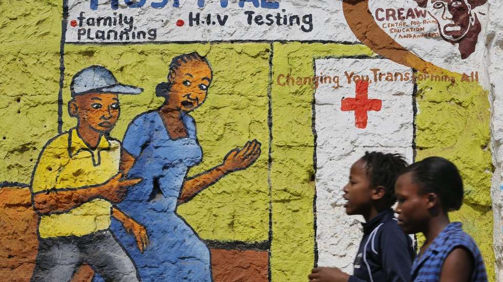 Parte dos subsídios do Pepfar requerem o voto do congresso, e estes fundos só foram prolongados no ano passado por um ano: expiram em 25 de março
