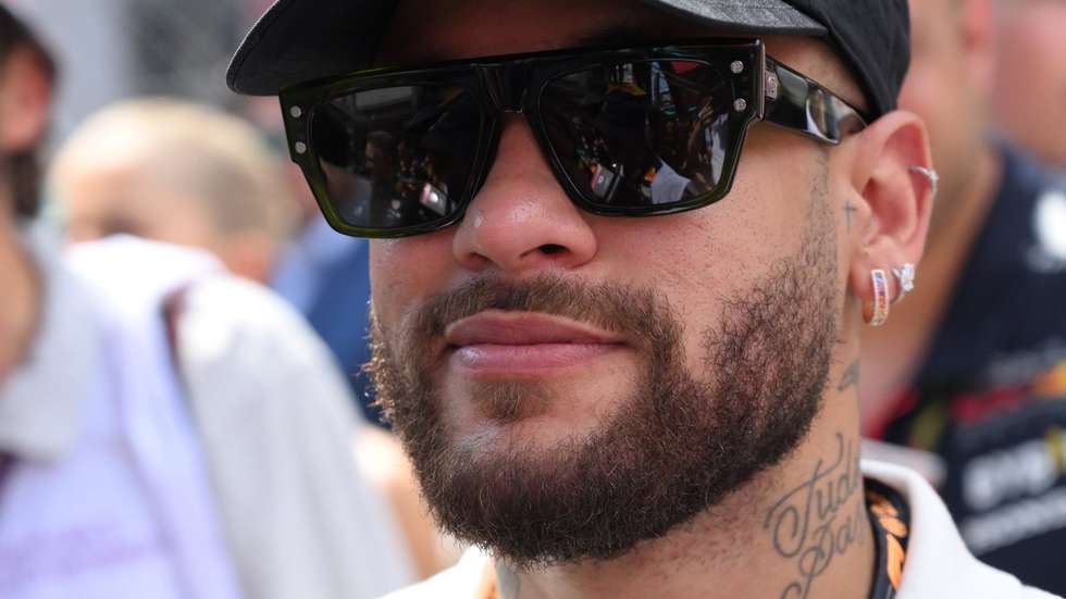 Neymar tem 20 dias para recorrer da sanção, cujo valor inicialmente foi fixado em cinco milhões de reais (quase um milhão de euros)
