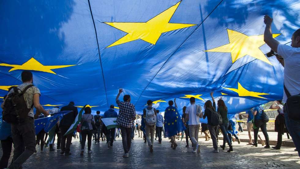 Entre os principais beneficiários de cidadania na UE, em 2023, destacam-se os sírios, os marroquinos e os albaneses