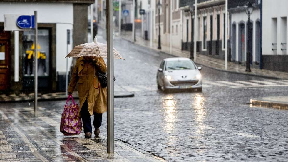 O Instituto Português do Mar e da Atmosfera estende o aviso amarelo de agitação marítima