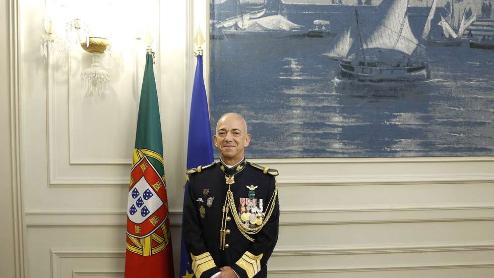 Santos Correia substituiu o tenente-general Rui Clero, que estava no cargo desde julho de 2020 e está de saída do comando-geral da GNR por atingir o limite de tempo no posto oficial general