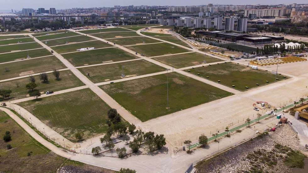 Além do encerramento das estações ferroviárias nos dias 5 e 6, estará fechado o troço do Itinerário Complementar (IC) 2 que atravessa o concelho