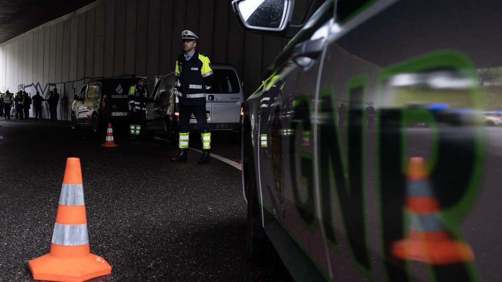 Campanha rodoviária " “Ao volante, o telemóvel pode esperar"