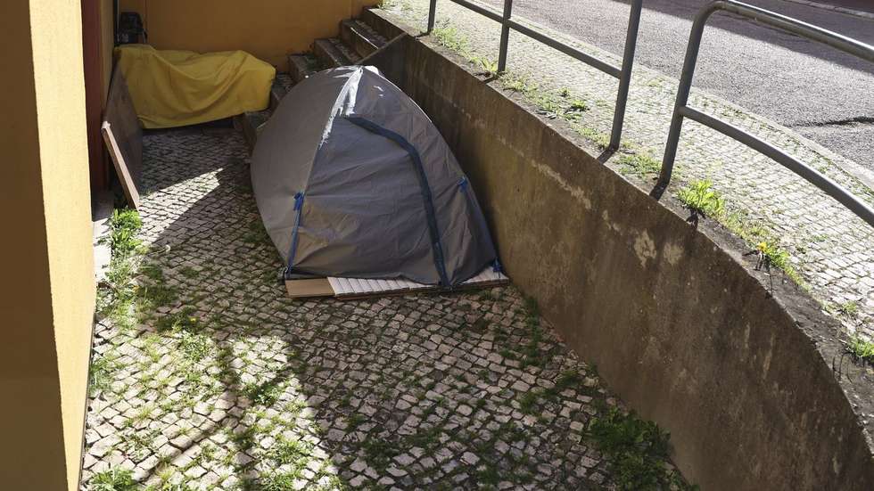 sem abrigo