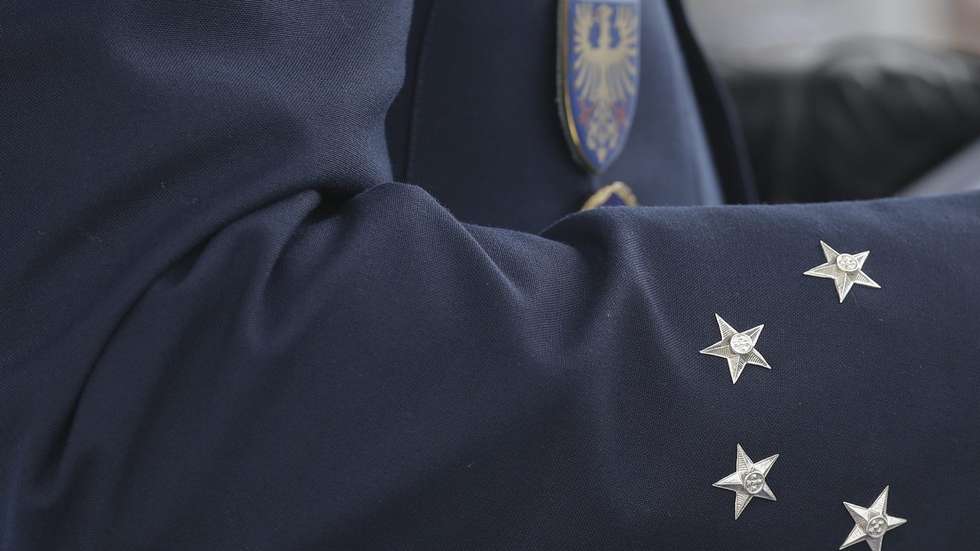 Os factos criminosos remontam ao período entre outubro de 2018 e abril de 2021, quando o coronel desempenhou as funções