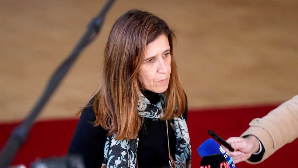 Luís Montenegro afirmou que "o primeiro-ministro está impávido e sereno a assistir à degradação da credibilidade, da autoridade, do respeito e de algum humanismo a quem exerce funções públicas"