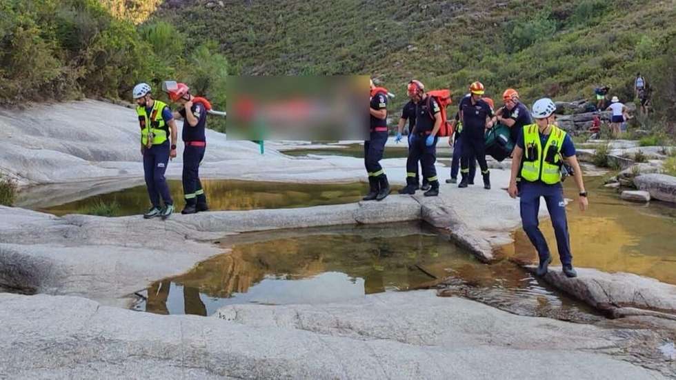 O alerta foi dado às 17h40 e chegou à corporação via INEM