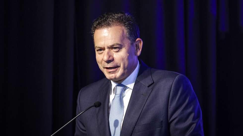 O primeiro-ministro, Luís Montenegro, intervém durante a cerimónia de abertura da 4.ª Conferência Bola Branca "A Excelência no Futebol", no auditório da Rádio Renascença, em Lisboa, 28 de maio de 2026. ANTÓNIO PEDRO SANTOS/LUSA