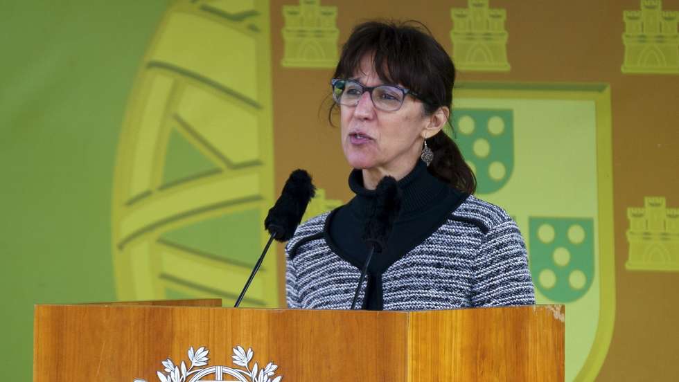A ministra da Defesa Nacional, Helena Carreiras, discursa durante a cerimónia comemorativa do 104.º aniversário da Batalha de La Lys e do Dia do Combatente, no Mosteiro da Batalha, 9 de Abril de 2022. SÉRGIO AZENHA/LUSA