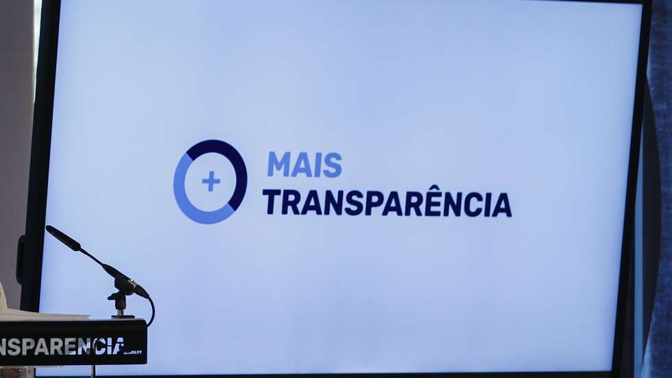 A Comissária Europeia, Elisa Ferreira, intervém durante a sessão de apresentação pública do Portal Mais Transparência, em Lisboa, 28 de abril de 2021. ANTÓNIO COTRIM/LUSA