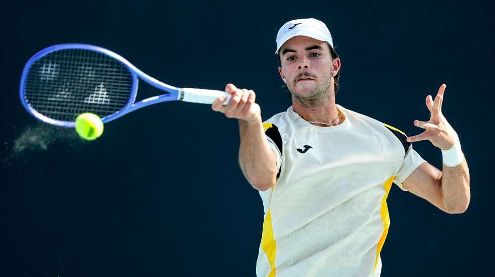 Jaime Faria venceu belga Alexander Blockx e voltou a carimbar o apuramento para a segunda ronda do primeiro Grand Slam da época