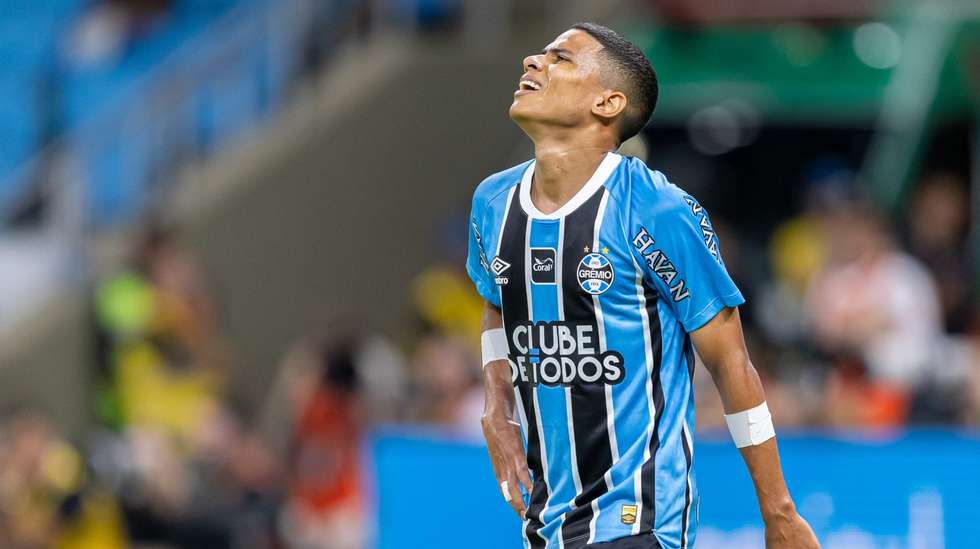 José Enamorado, ala colombiano internacional Sub-20 e Sub-21 pelos cafeteros, reforçou este ano o Grémio que era orientado pelo português Luís Castro