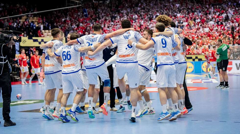 Portugal fez a festa em Herning depois de uma histórica vitória contra a tetracampeã mundial e campeã olímpica Dinamarca