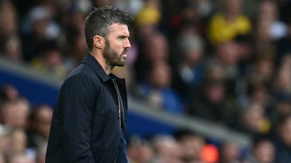 Michael Carrick voltou a perder pontos na Premier League de 2026/27, com United a fechar sétima jornada com sete pontos e apenas uma vitória