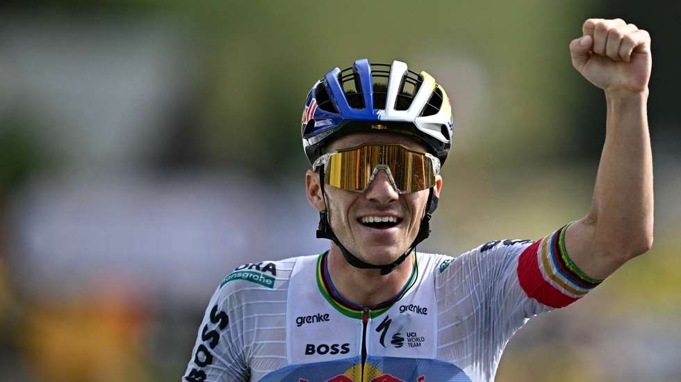 Remco Evenepoel fechou segunda semana a ganhar e começou terceira semana a somar novo triunfo mas queda de Lipowitz "ensombrou" o dia da Real Bull-Bora