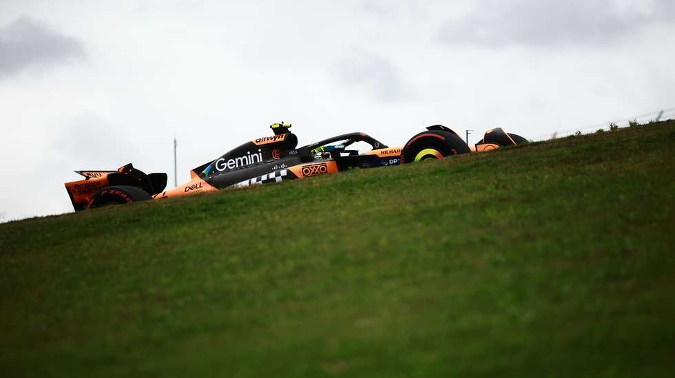 Lando Norris fez as duas pole positions do fim de semana, ganhou a corrida sprint e selou novo triunfo este domingo em São Paulo