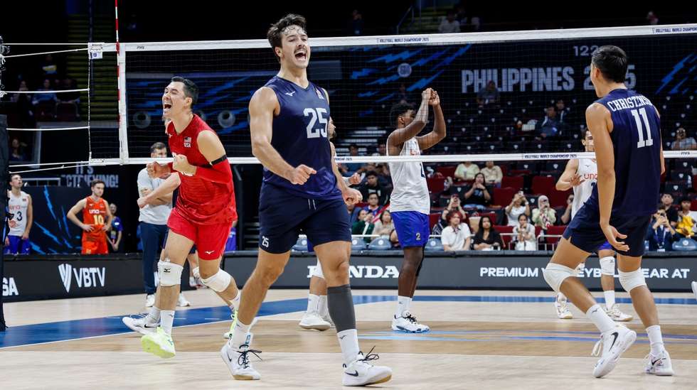 Portugal ainda teve períodos de vantagem sobre os EUA sobretudo no segundo set mas acabou por perder por 3-0 frente à equipa medalha de bronze dos últimos Jogos Olímpicos
