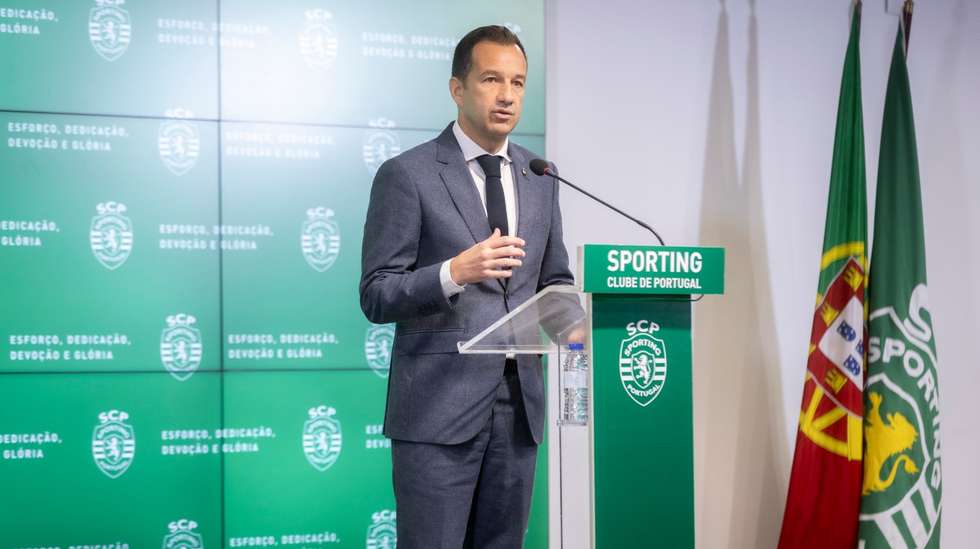 Frederico Varandas voltou a apresentar um treinador um mês e meio depois da saída de Ruben Amorim, com Rui Borges a suceder a João Pereira