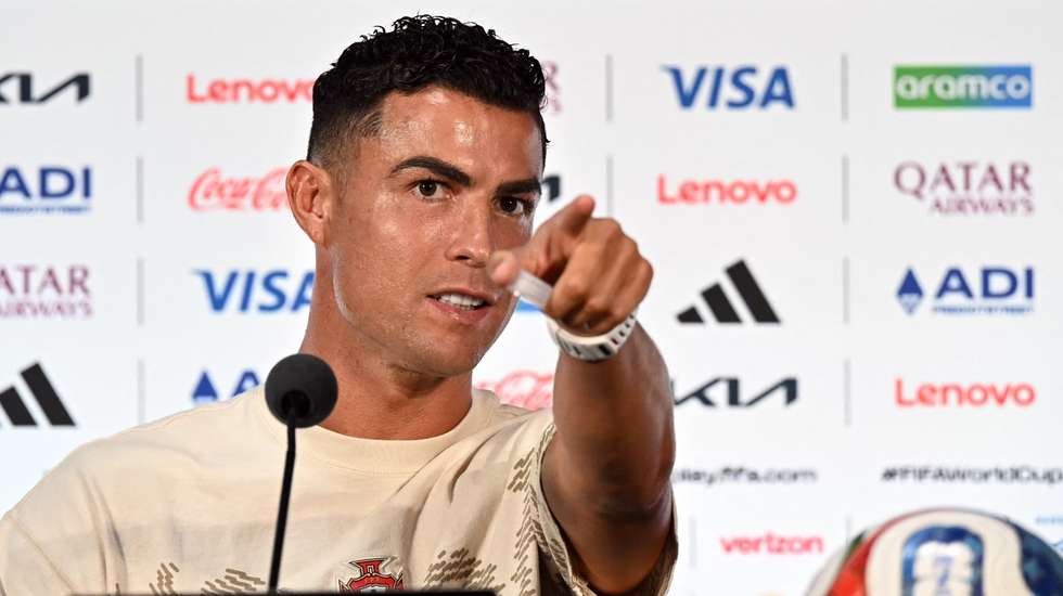 Ronaldo não teve problemas em pedir para que um jornalista estrangeiro fizesse uma pergunta: "Aquele ali, sim, sei que não gosta de mim"