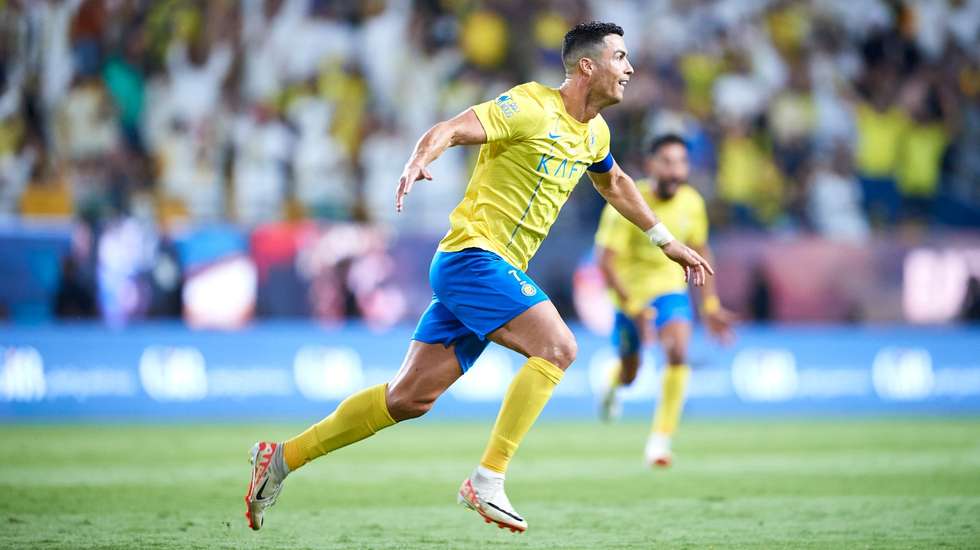 Ronaldo assistiu Talisca para o primeiro golo do encontro antes de bisar na segunda parte com dois grandes golos de pé esquerdo