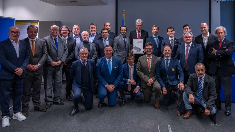 Comitiva da Confederação do Desporto de Portugal, que conta com mais de 20 presidentes de federações, esteve reunida com Georg Haeusler, Diretor para Cultura, Criatividade e Desporto da Comissão Europeia