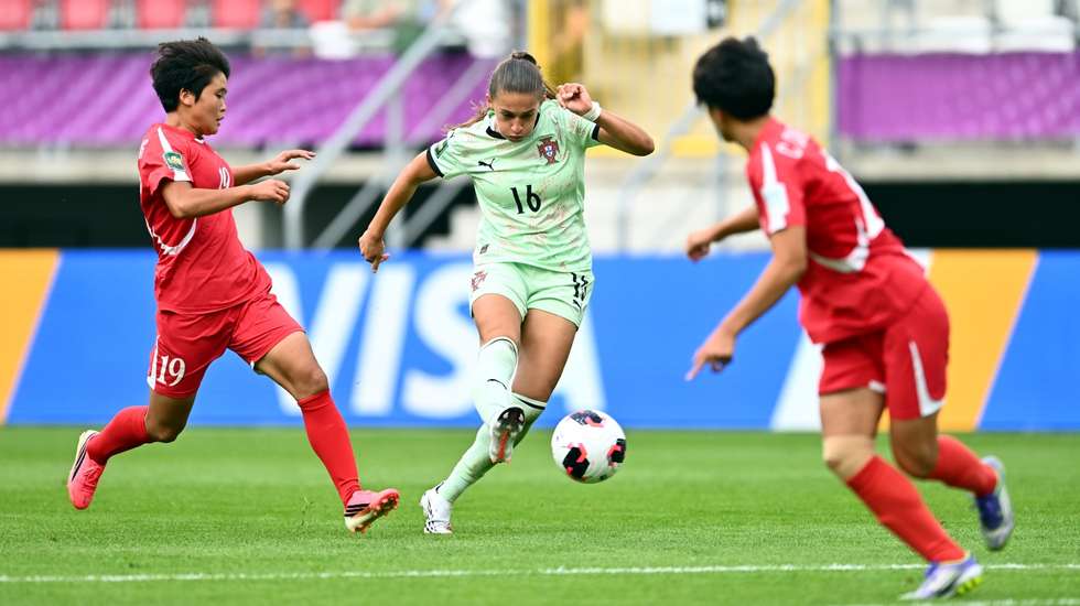 Neide Guedes teve o remate mais perigoso de Portugal no jogo frente às campeãs mundiais mas Pak Ju Gyong conseguiu desviar para canto