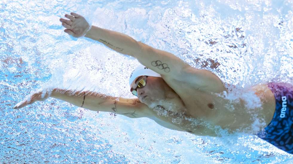 Diogo Ribeiro teve uma má saída na final dos 50 mariposa, tentou recuperar mas não foi além da quarta posição atrás de Grousset, Noe Ponti e Thomas Ceccon