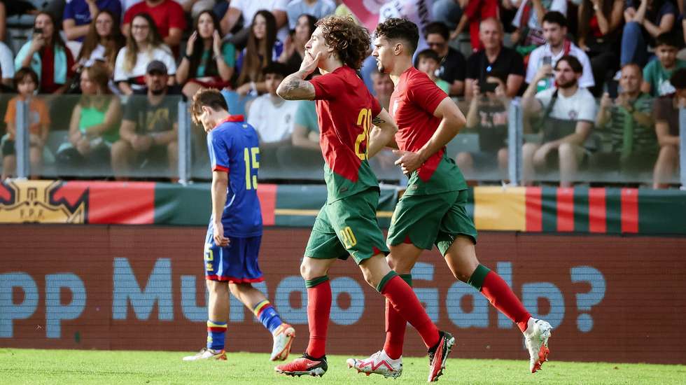 Fábio Silva já tinha estado em destaque com Andorra e voltou a ser o melhor na goleada de Portugal em Armavir com a Bielorrússia