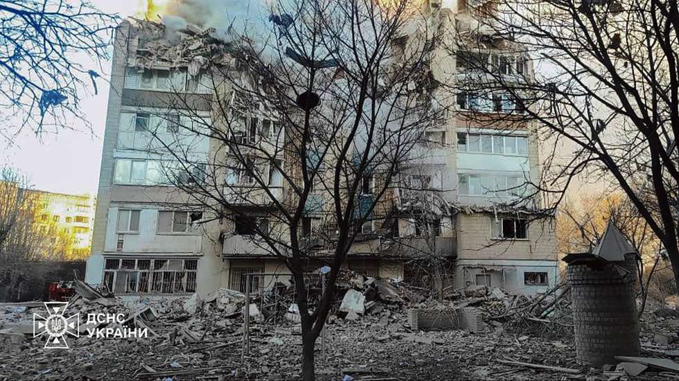epa12535112 A handout photo released by the press service of the State Emergency Service (SES) of Ukraine shows the site of a Russian strike on a high-story residential building in Ternopil, western Ukraine, 19 November 2025, amid the Russian invasion. Ukrainian President Zelensky reported that at least nine people were killed and dozens of others injured in Ternopil after Russian forces launched overnight strikes across Ukraine involving over 470 drones and 48 missiles.  EPA/STATE EMERGENCY SERVICE OF UKRAINE HANDOUT -- BEST QUALITY AVAILABLE -- MANDATORY CREDIT: STATE EMERGENCY SERVICE OF UKRAINE -- HANDOUT EDITORIAL USE ONLY/NO SALES