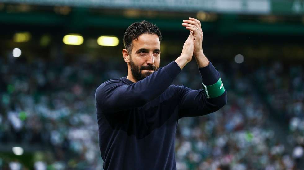 Rúben Amorim abordou com naturalidade saída de Hugo Viana para o City e explicou como o atual ponto de "maturidade" do Sporting faz com que o clube só necessite dos seus adeptos