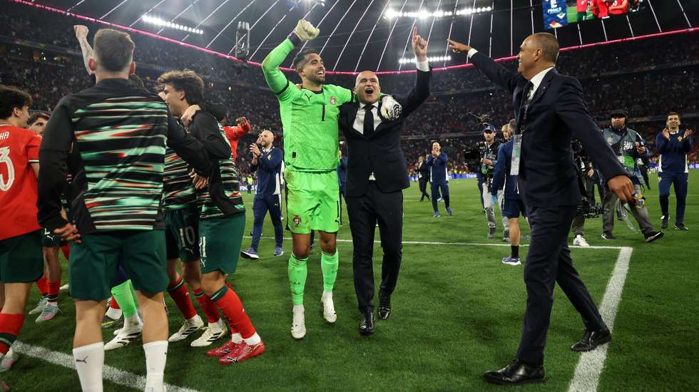 Roberto Martínez mostrou-se mais efusivo do que é habitual nos festejos após a conquista da Liga das Nações em Munique