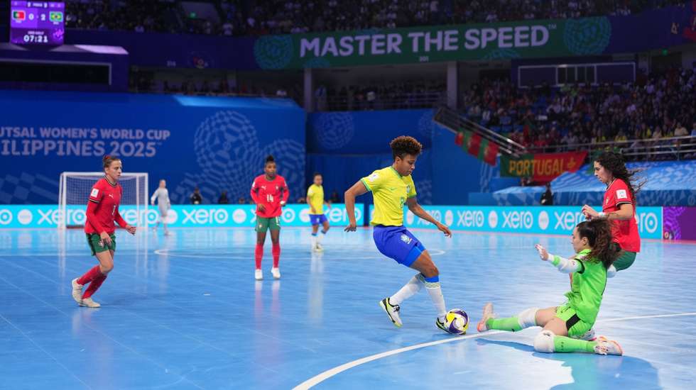Ana Catarina brilhou na baliza nacional mas Brasil foi mais forte e conquistou o primeiro Mundial de futsal feminino organizado pela FIFA