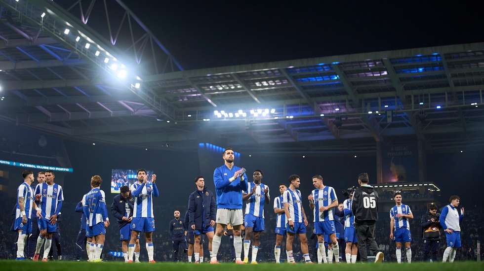 FC Porto somou quinta vitória seguida no Dragão, não sofre golos há quatro jogos e último golo consentido de bola corrida foi... há oito jogos