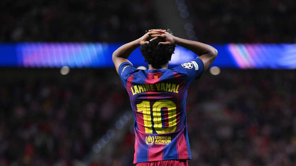 Lamine Yamal viu Musso negar-lhe o 1-0 aos 35 segundos, marcou, teve vários passes para finalização mas não evitou eliminação do Barça em Madrid