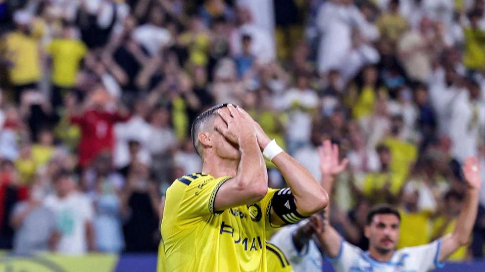 Cristiano Ronaldo ficou por três ocasiões muito perto do 982.º golo da carreira mas falhou sempre o alvo apesar do triunfo do Al Nassr