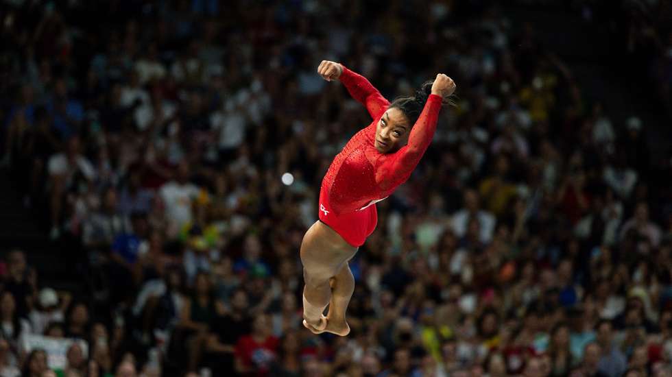 Simone Biles começou concurso do cavalo com 15.700 pontos e quase carimbou aí a terceira medalha de ouro em Paris
