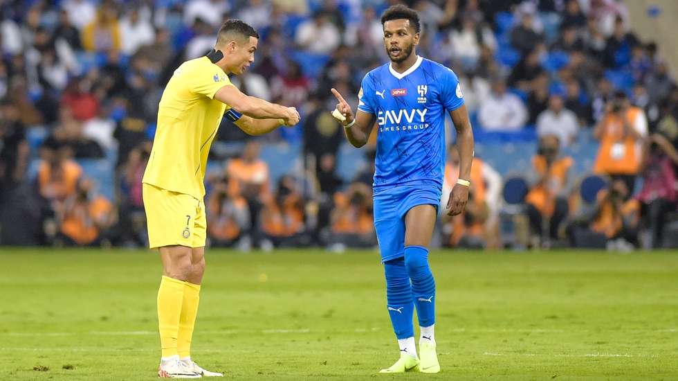 Ali Albulayhi não gostou de ver Ronaldo criticar a arbitragem no segundo tempo, altura em que o Al Hilal construiu a vitória frente ao Al Nassr