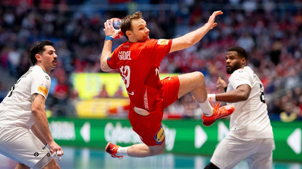 Mathias Gidsel terminou como melhor marcador do encontro (nove golos) mas o MVP foi para o guarda-redes Emil Nielsen, com 15 defesas em 40 remates